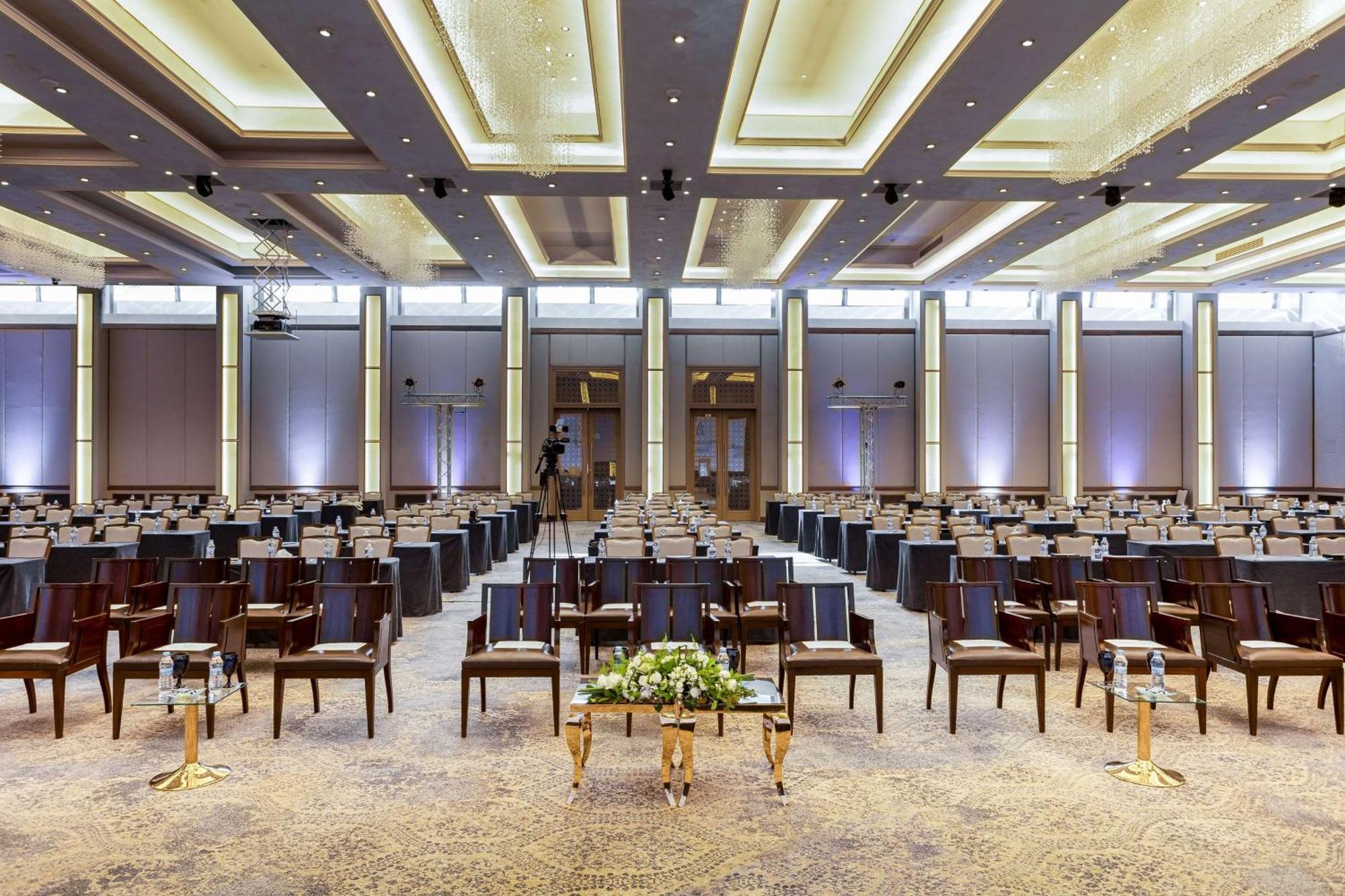 Kempinski Hotel Amman Exteriör bild