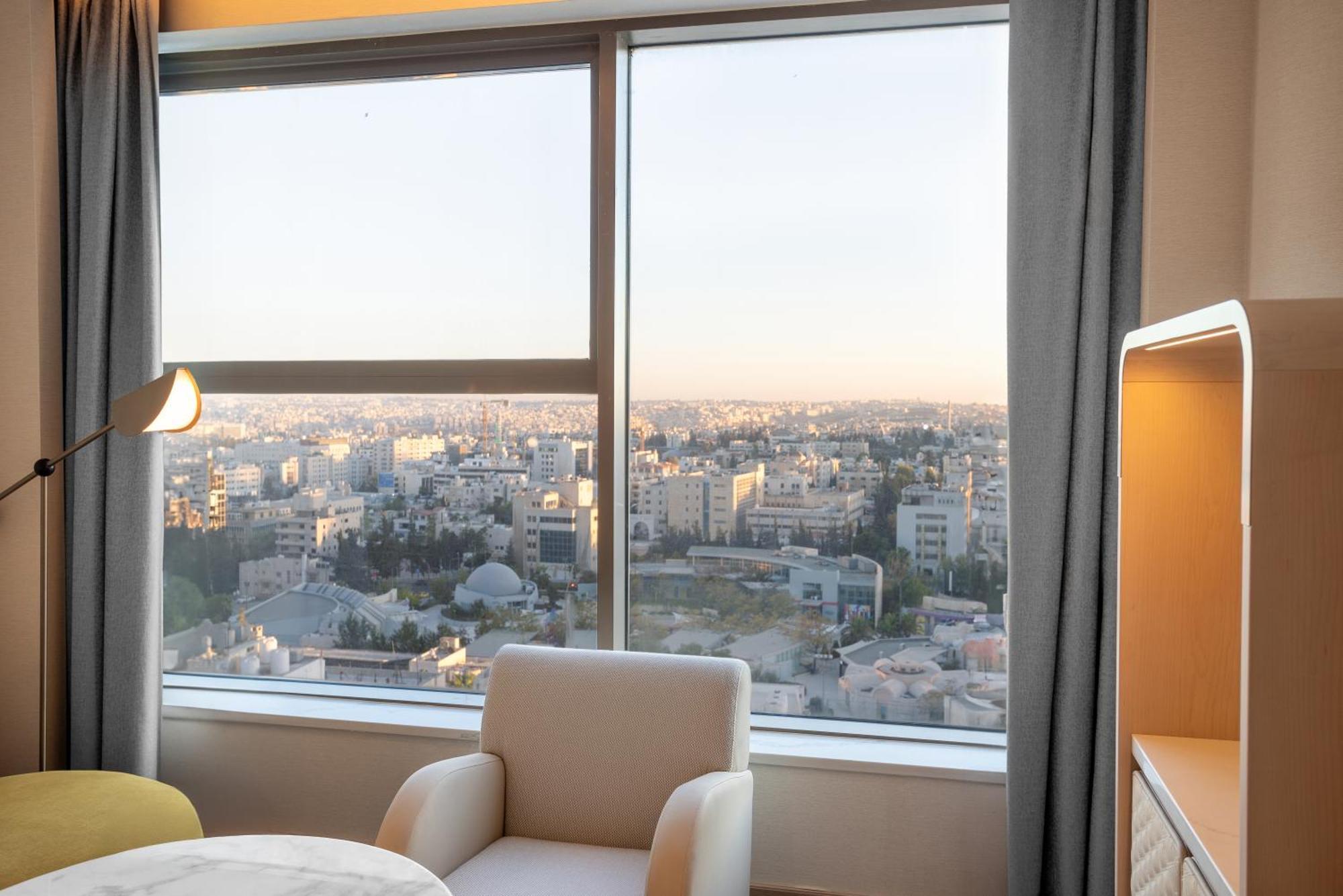 Kempinski Hotel Amman Exteriör bild